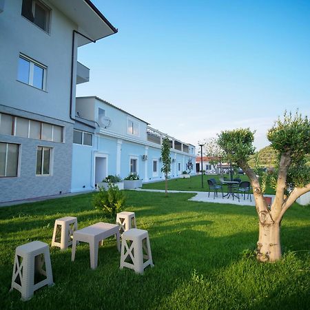 Hanna & Solei Hotel Berat Buitenkant foto