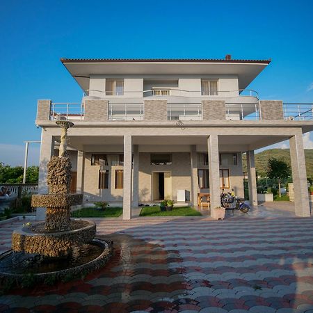 Hanna & Solei Hotel Berat Buitenkant foto