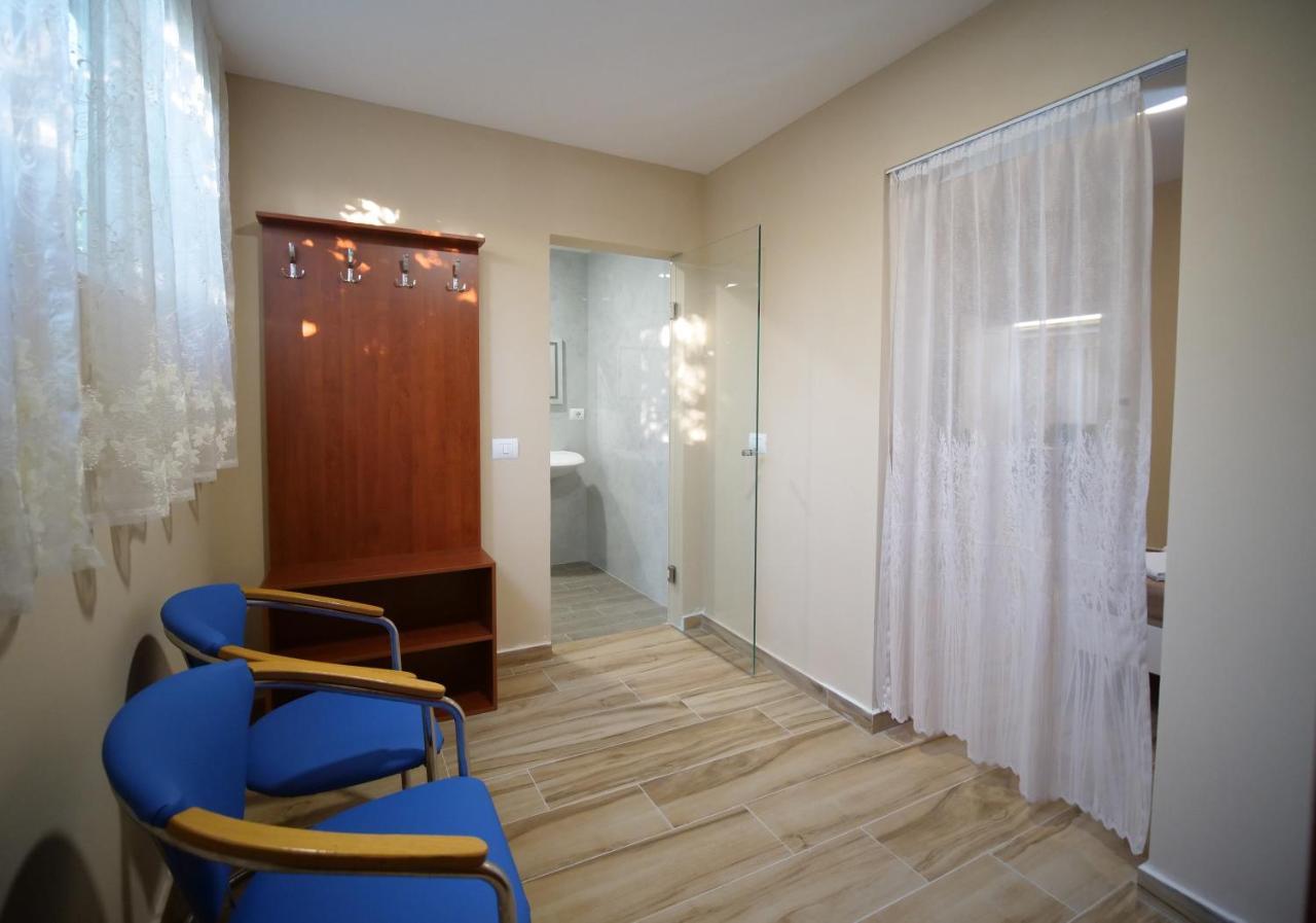 Hanna & Solei Hotel Berat Buitenkant foto
