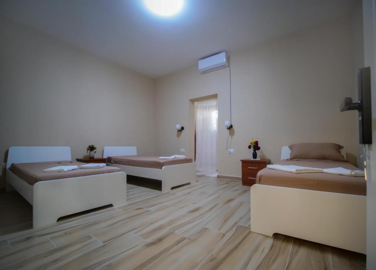 Hanna & Solei Hotel Berat Buitenkant foto