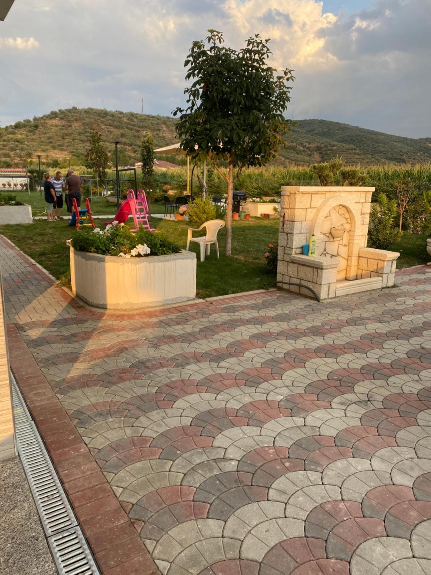 Hanna & Solei Hotel Berat Buitenkant foto