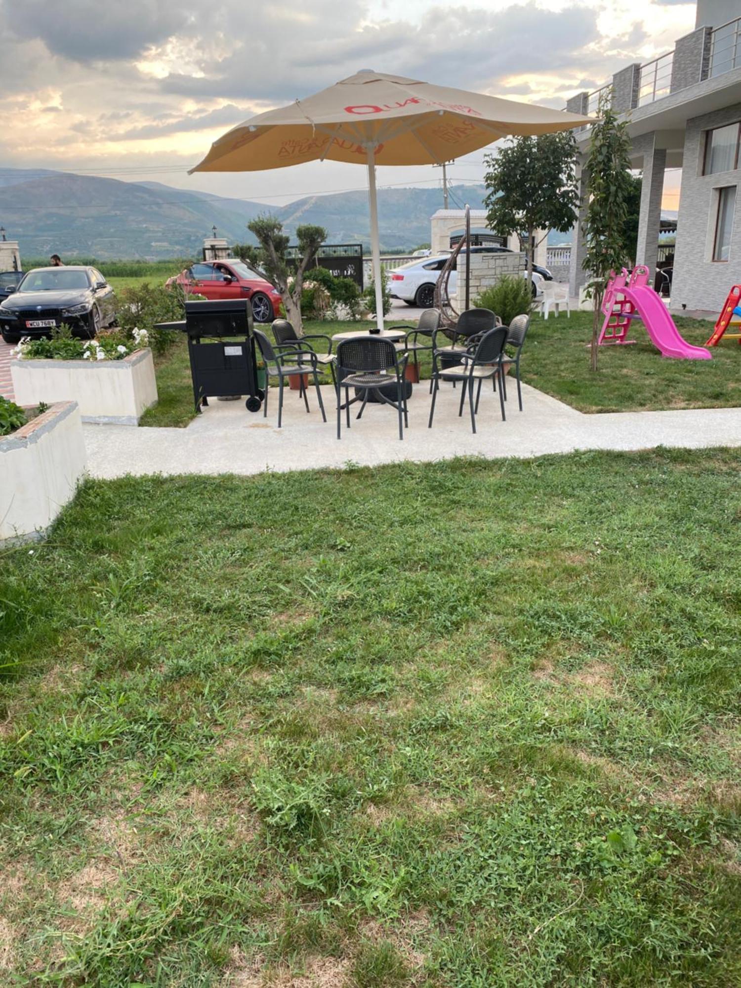 Hanna & Solei Hotel Berat Buitenkant foto