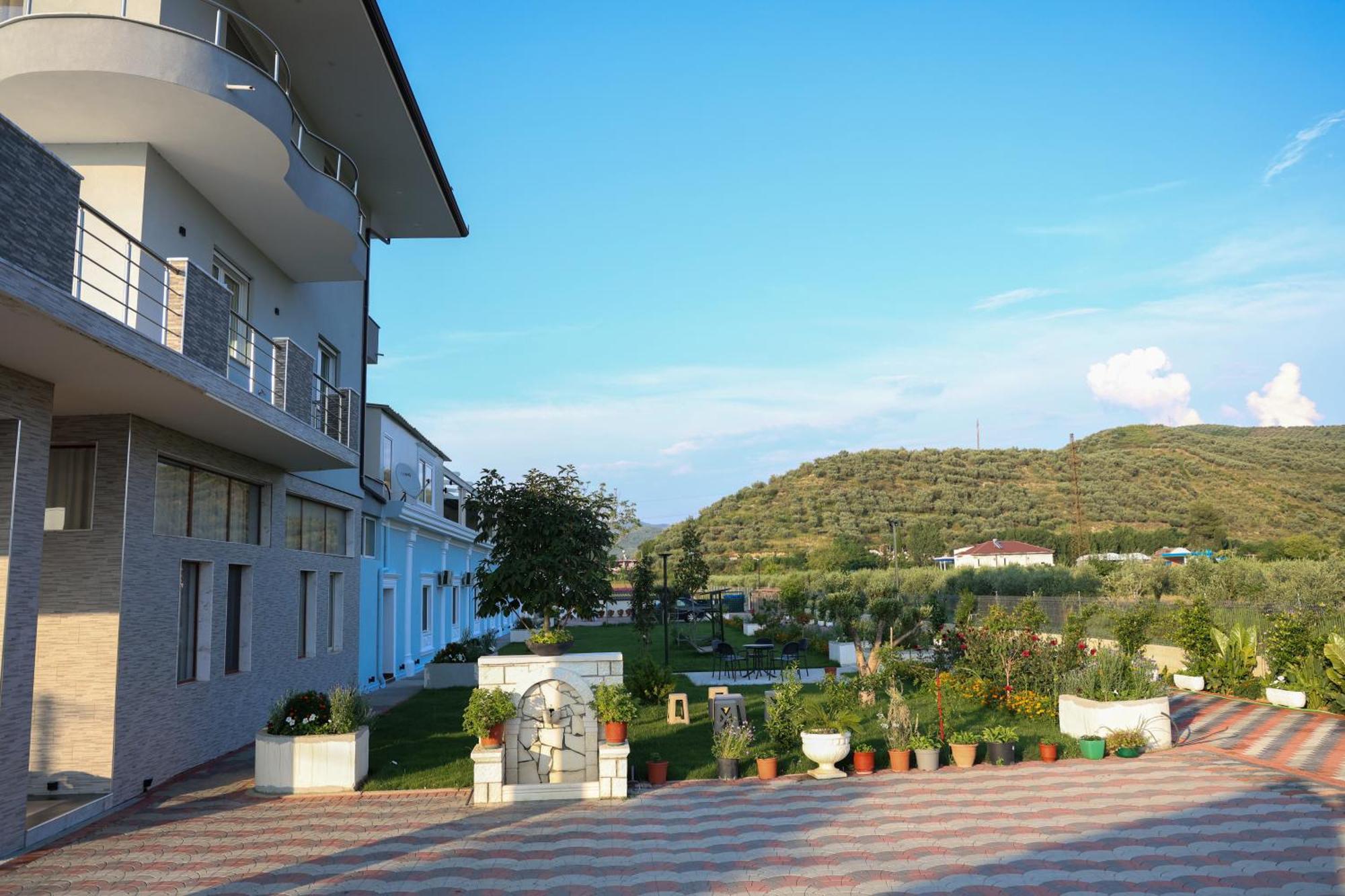 Hanna & Solei Hotel Berat Buitenkant foto