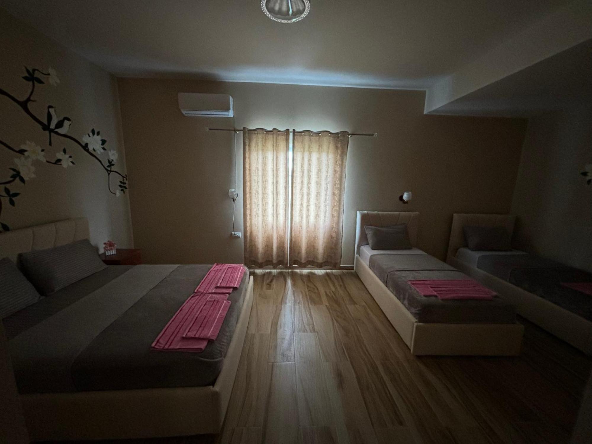 Hanna & Solei Hotel Berat Buitenkant foto